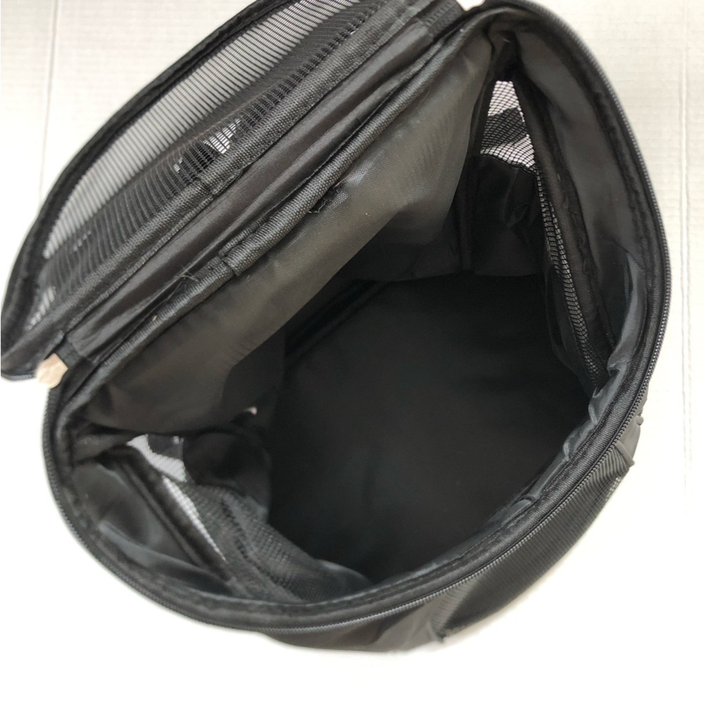 Black Mesh Backpack for Pets - Picture 10 of 11